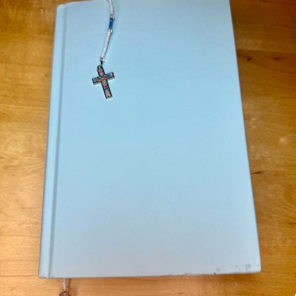 Hand Crafted Beaded Bookmark Tie Dye Style Cross & Heart Charms - Picture 4 of 6